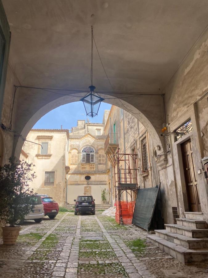 Palazzo Zappata luxury room Noto centro Esterno foto