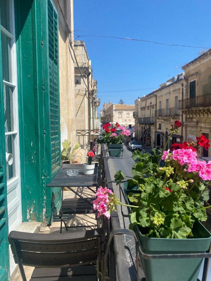Palazzo Zappata luxury room Noto centro Esterno foto